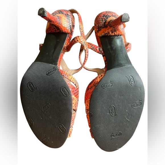 Stuart Weitzman Orange Snakeskin Strappy Kitten Heel Sandals Size 7 Open Toe - Picture 6 of 6